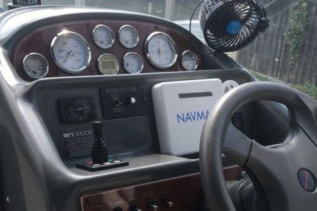 Bayliner dashboard with retrofit bow thruster joy stick